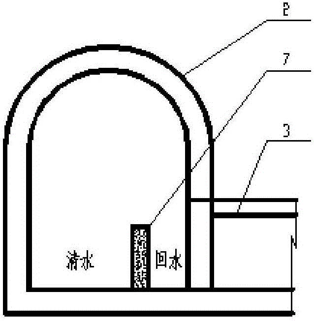 Flood drainage system for valley-type tailing pond