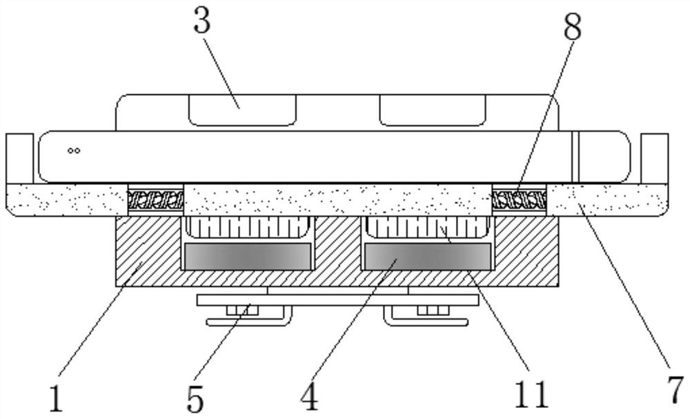 Easy-to-take-and-place novel intelligent mobile phone clamping seat