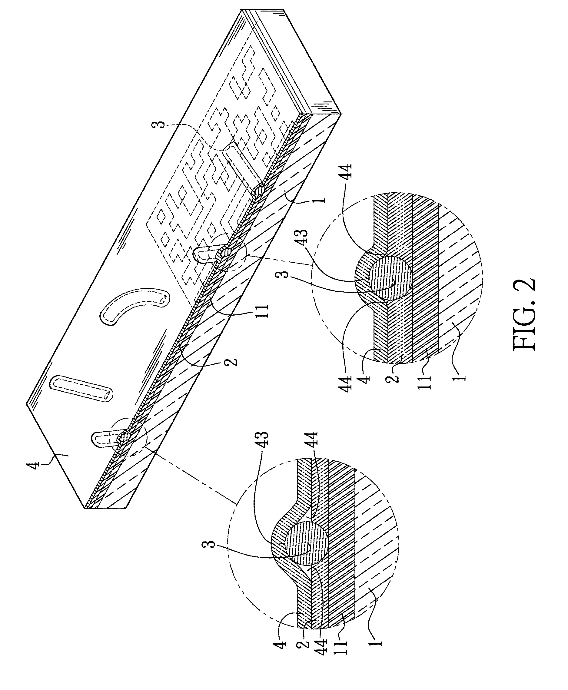 Anti-forgery label using random protruding elements and method for manufaturing the same