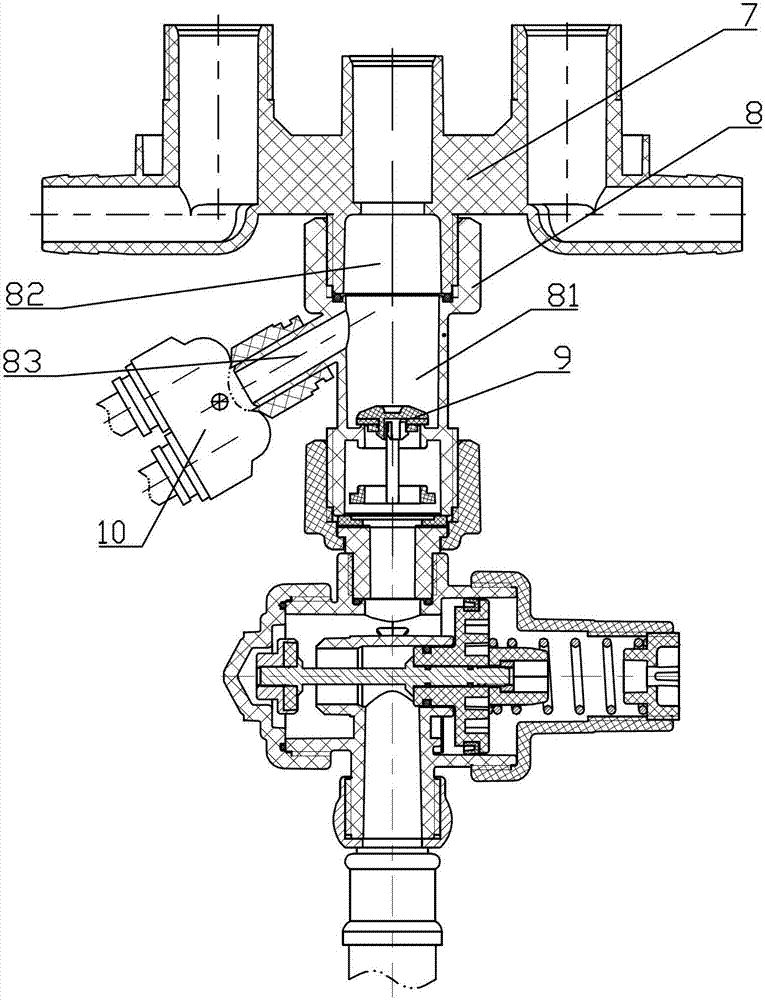 Novel pressurizing flow-increasing water storage device and flushing system