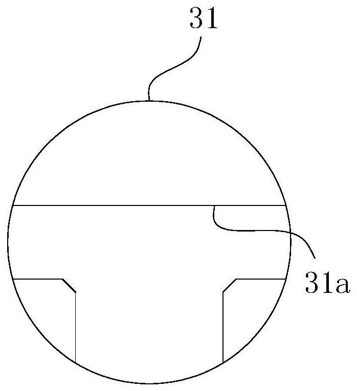 Upper-layer electric shock prevention device for erecting lines on same tower