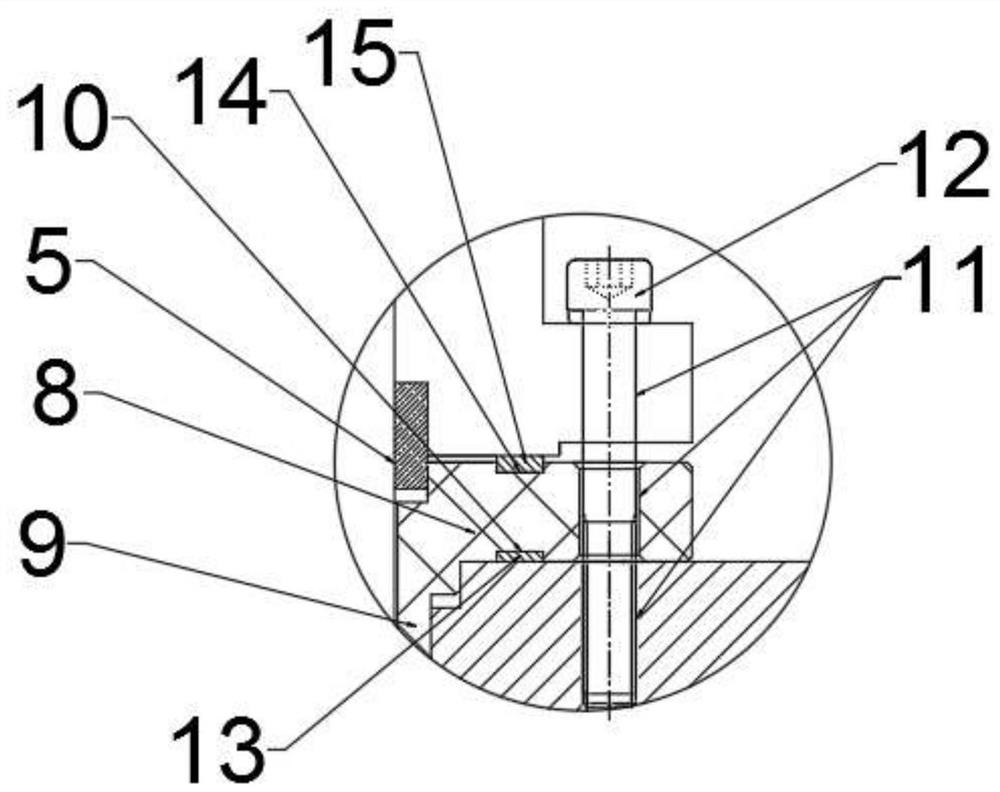 Hydraulically driven low-temperature reciprocating pump capable of reducing influence of low temperature on piston rod seal