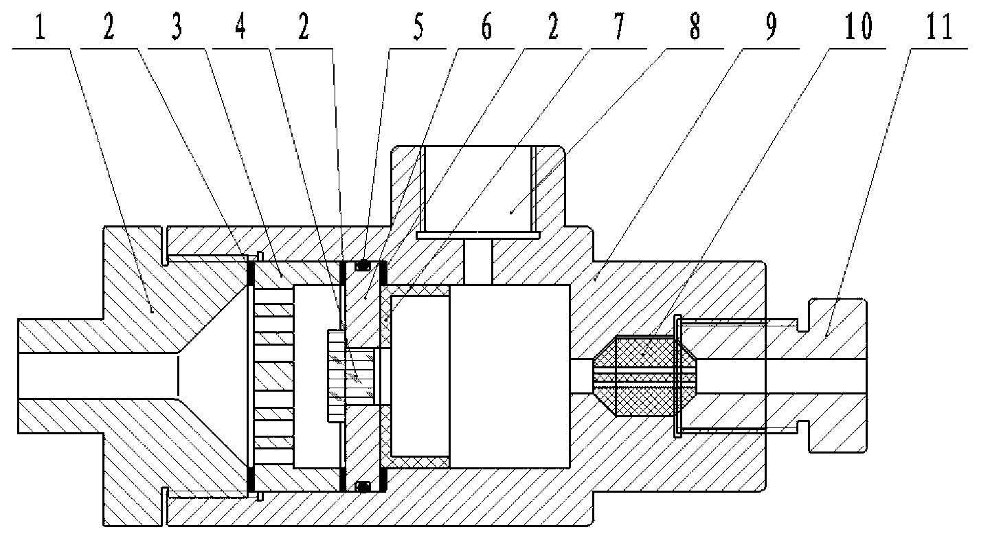 High-pressure-intensity external pulse excitation device for T-shaped burner