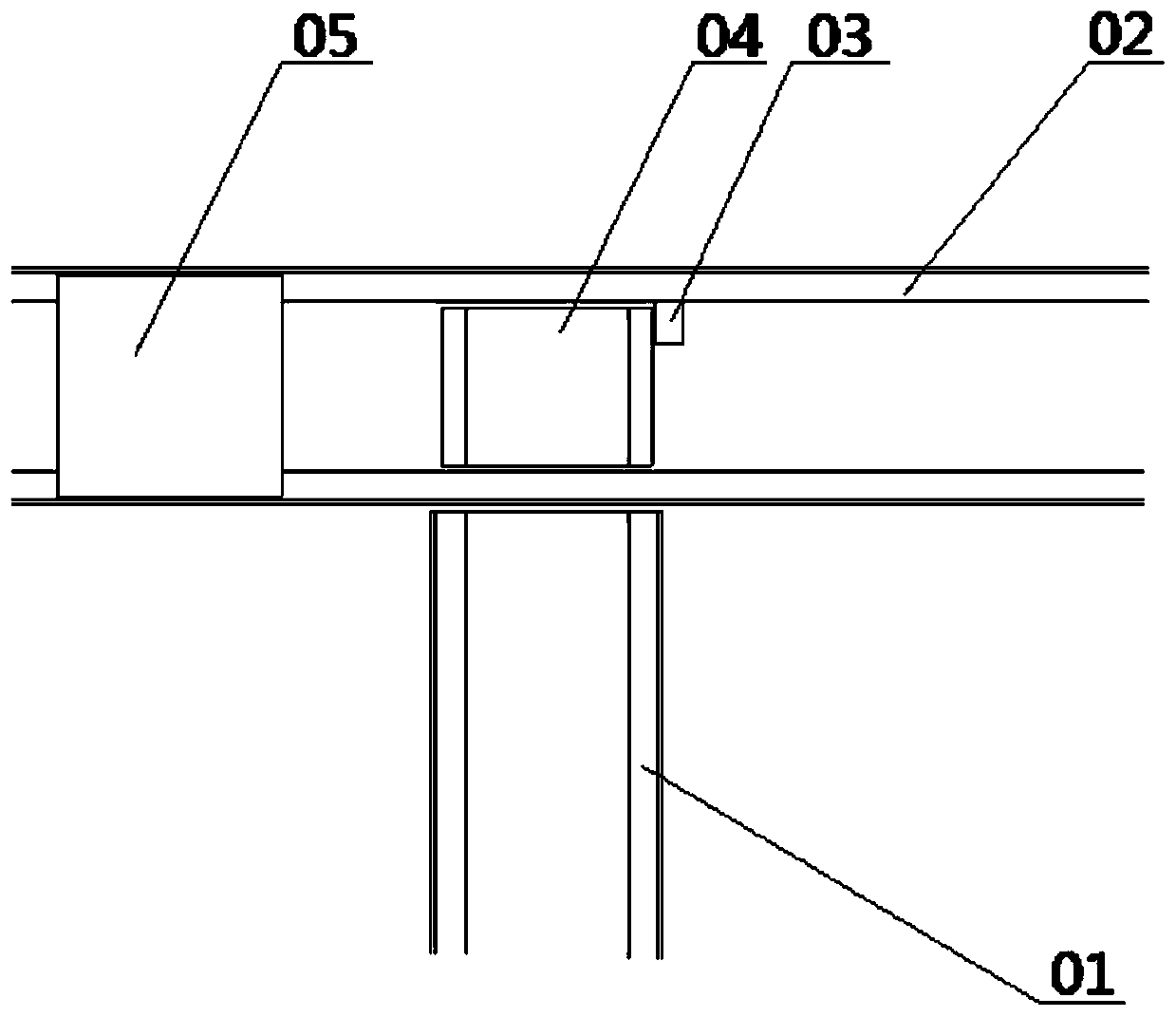 Tray conveying system and transfer machine thereof