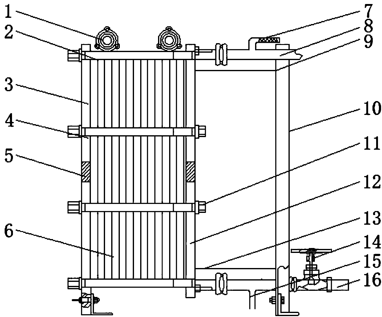 Anti-cracking plate type cooler