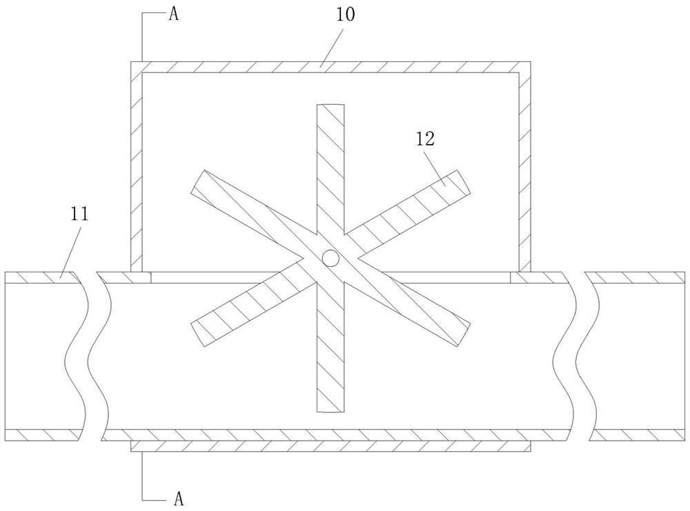 Tide observation early warning device capable of reminding through loudspeaker