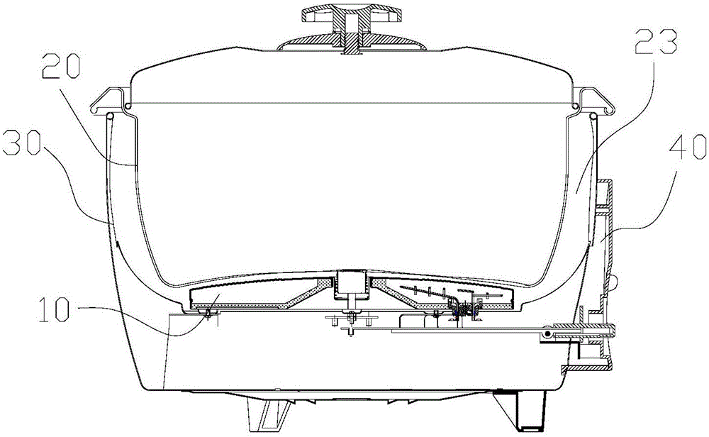 Electric rice cooker with thermal storage and directional flow