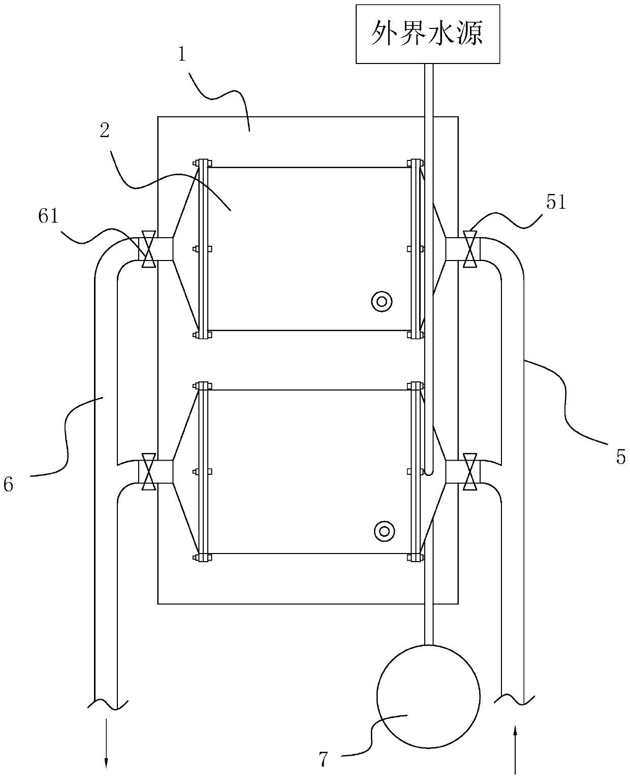 Dust collection device for high temperature dust containing waste gas and use method thereof