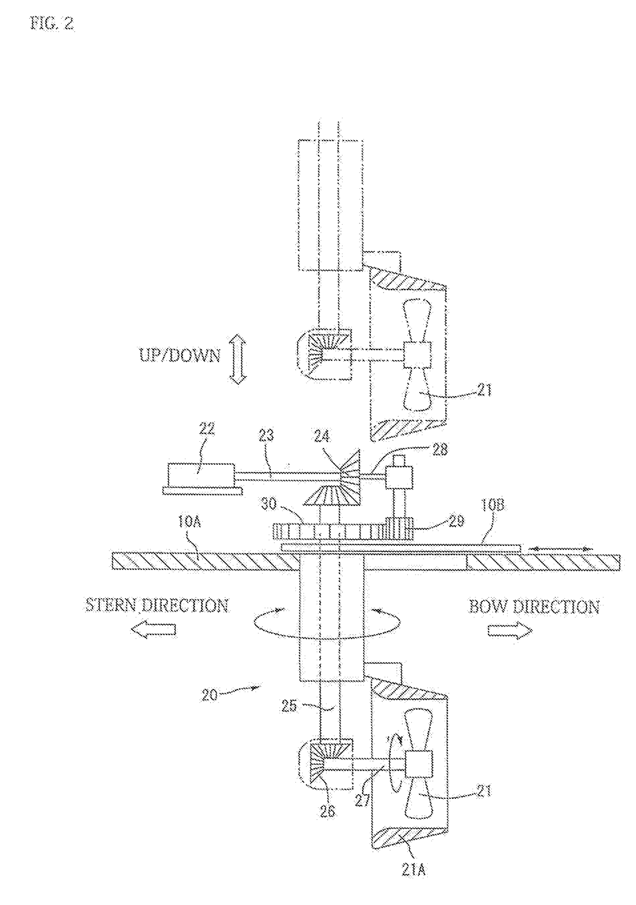 Ship equipped with main propeller and additional propeller and hybrid operating method therefor