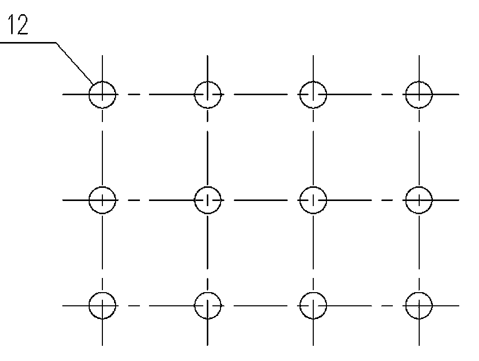 Anti-sticking and anti-dropping charging and flavoring device