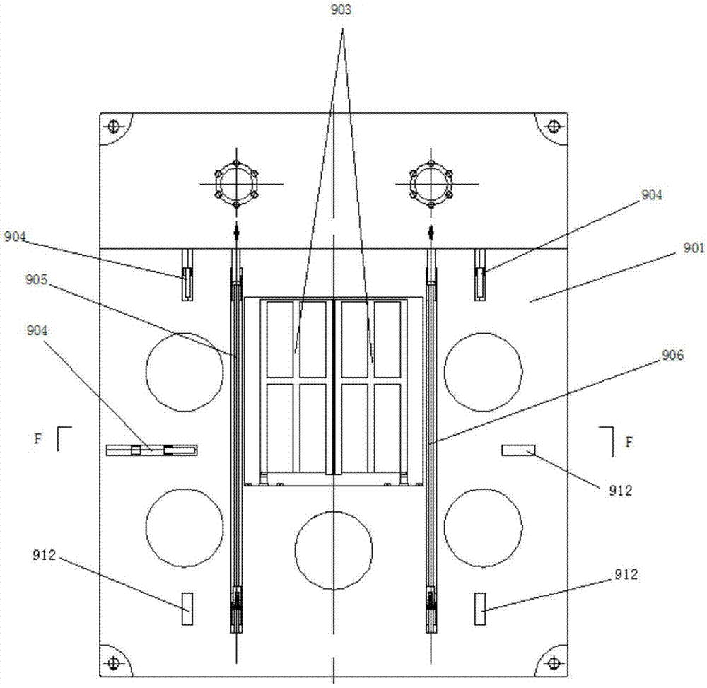 Full-automatic clothes folding device and operating method