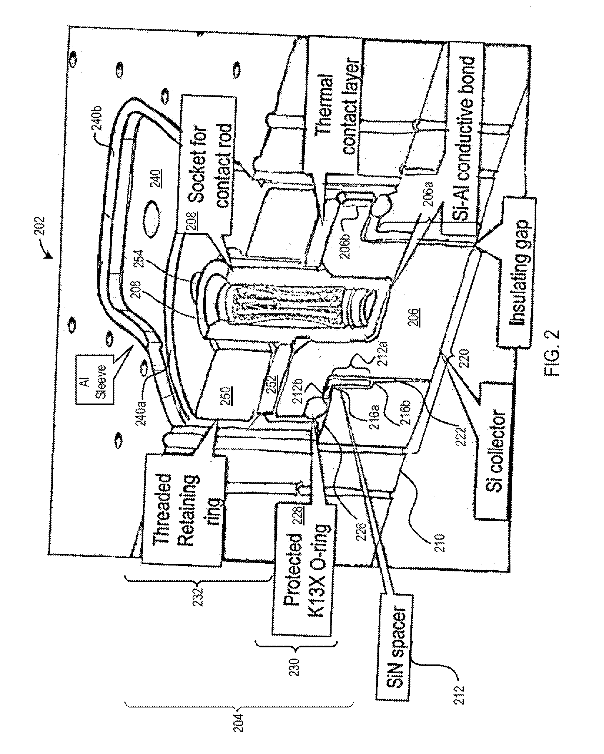 Plasma-facing probe arrangement including vacuum gap for use in a plasma processing chamber