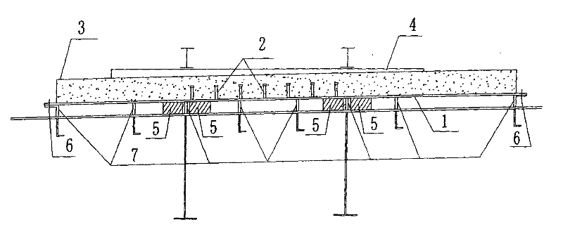 Replaceable concrete road bed device of steel trussed bridge and construction method