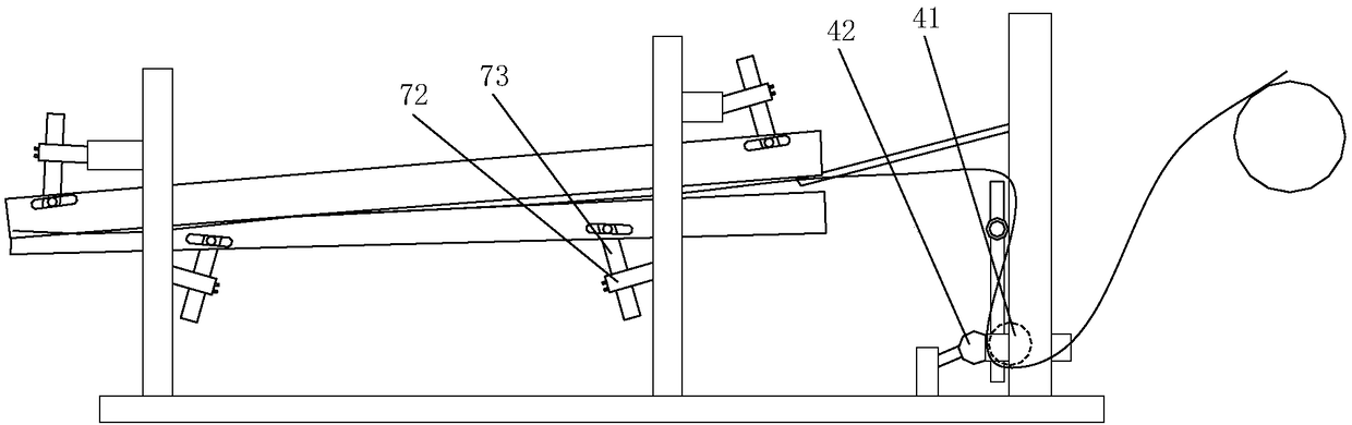 Cloth folding machine and cloth folding method