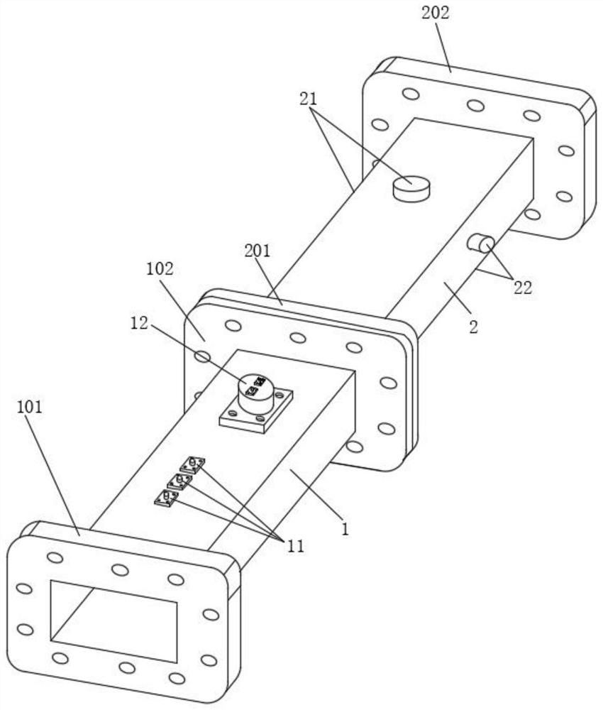 Dielectric constant measuring device based on waveguide structure