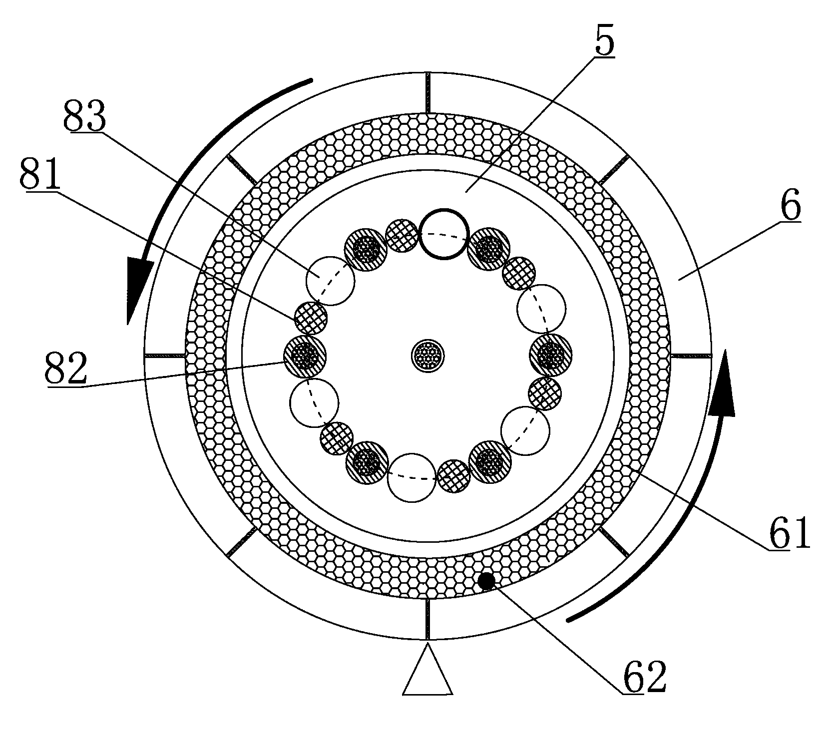 Novel LED lamp capable of distributing light at multiple beam angles