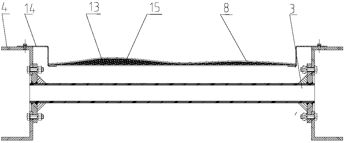 Dual-belt synchronous clamping conveying device