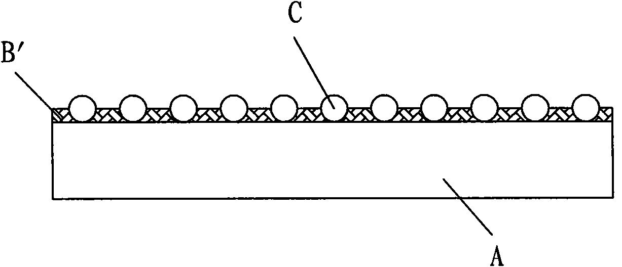 Exposed glass bead reflecting film capable of reflecting colored light and manufacturing method thereof