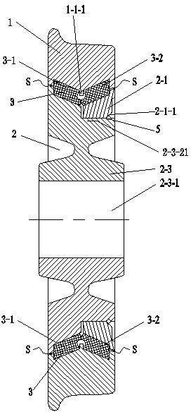 Elastic wheel for rail transit