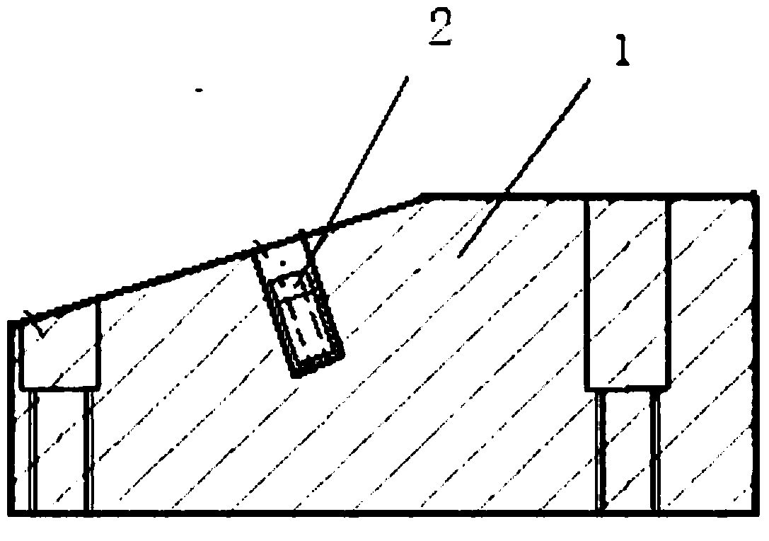 Fracture test sample mounting and clamping device matched with shock testing machine