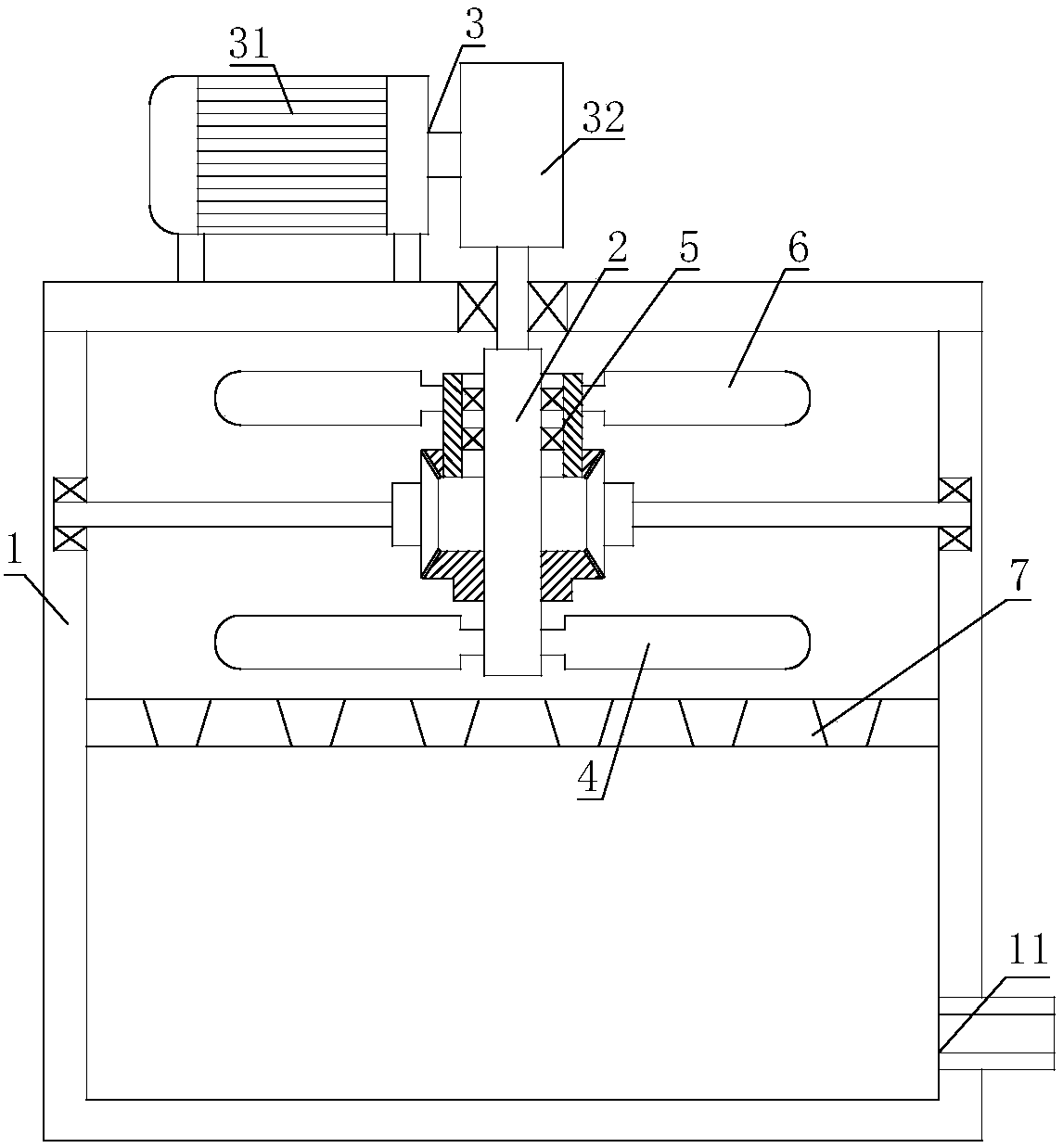 Efficient honey extrusion device