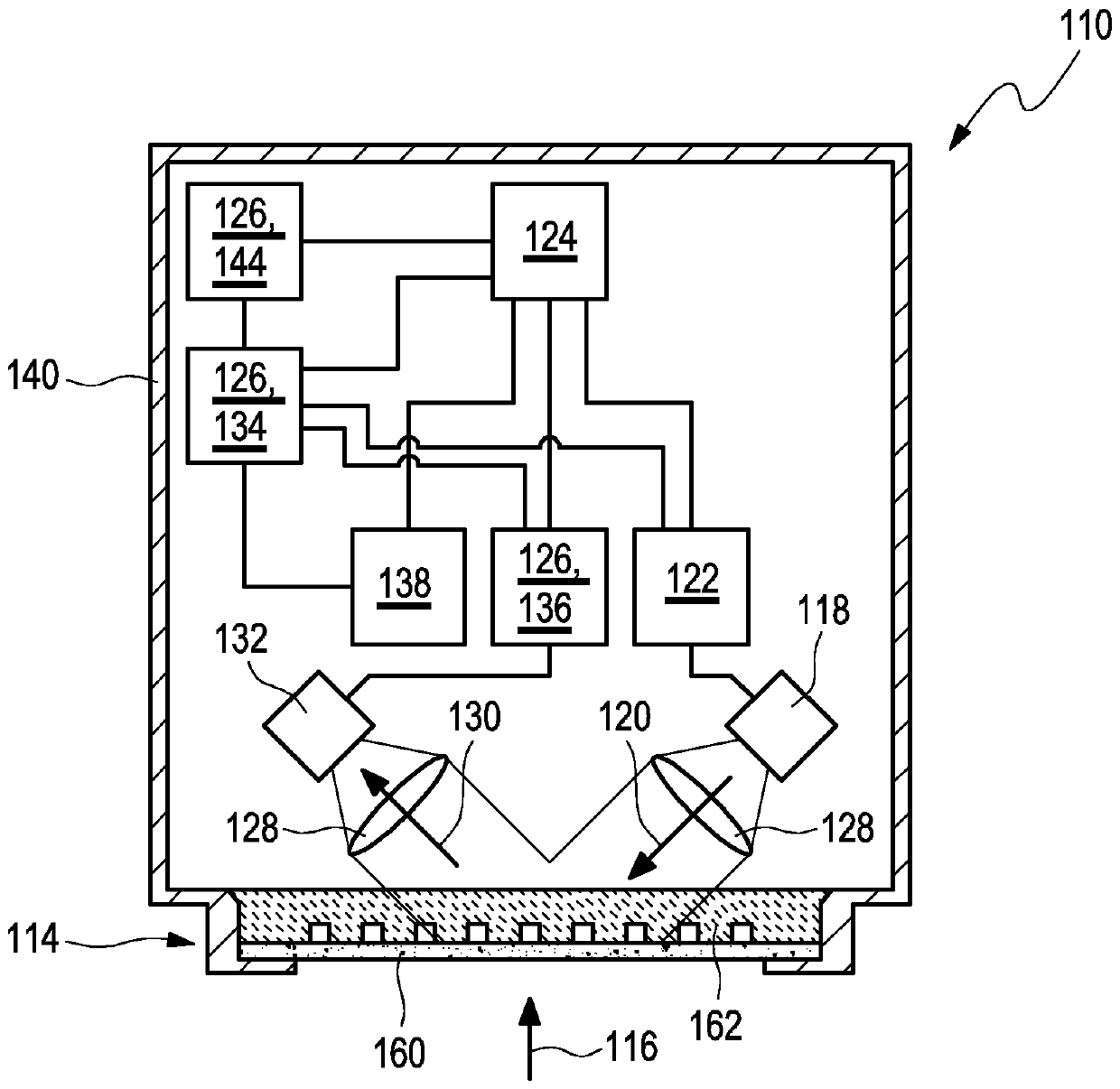 Implantable sensor element and method for detecting at least one analyte in a body fluid