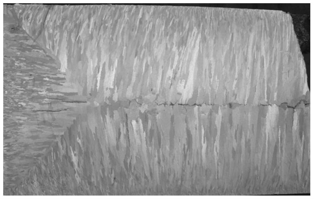 Production method for controlling isometric crystal of high-alloy heat-resistant stainless steel continuous casting billet