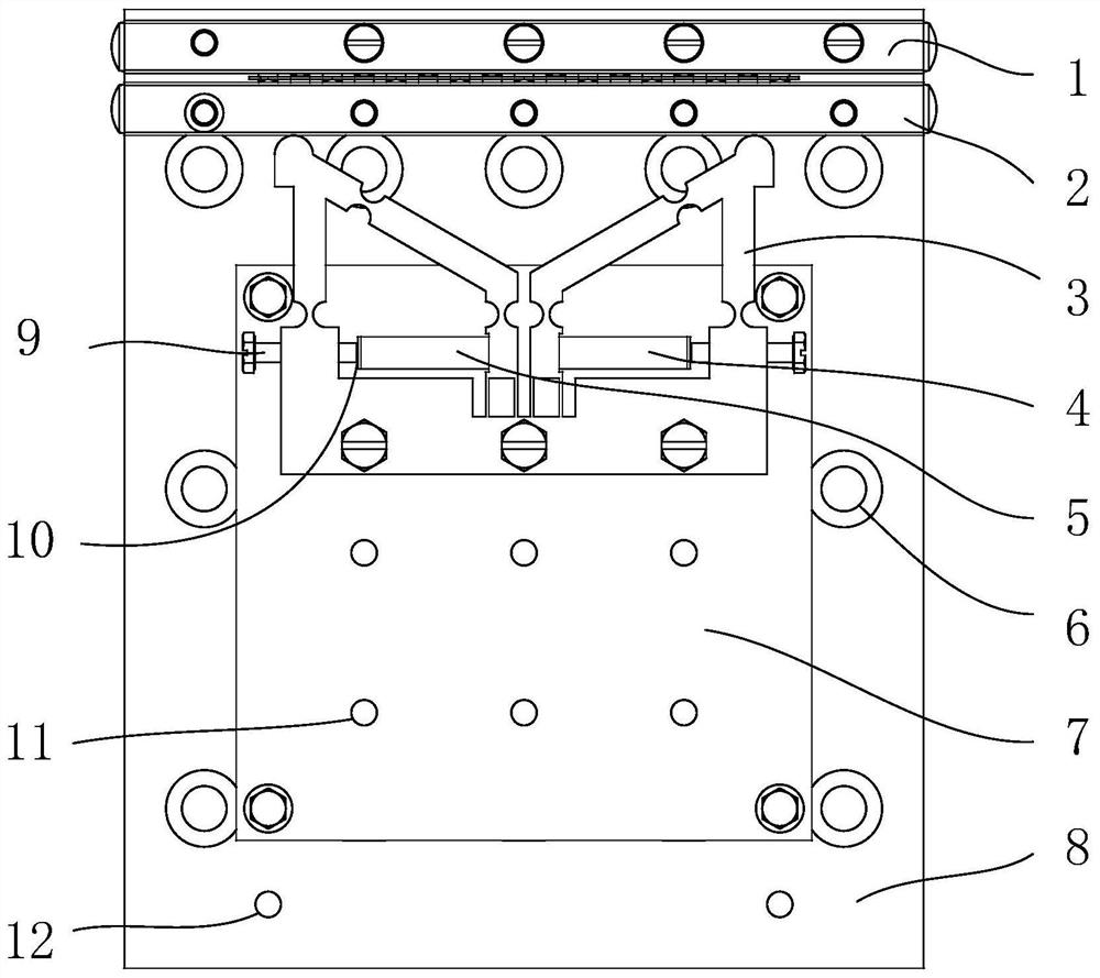 Stick-slip piezoelectric actuator for realizing bidirectional driving and control method