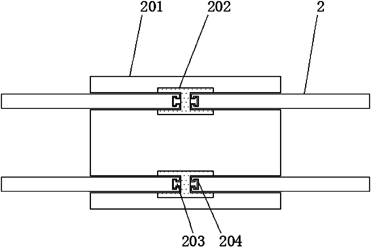 Construction protective guard with climb-over preventing function