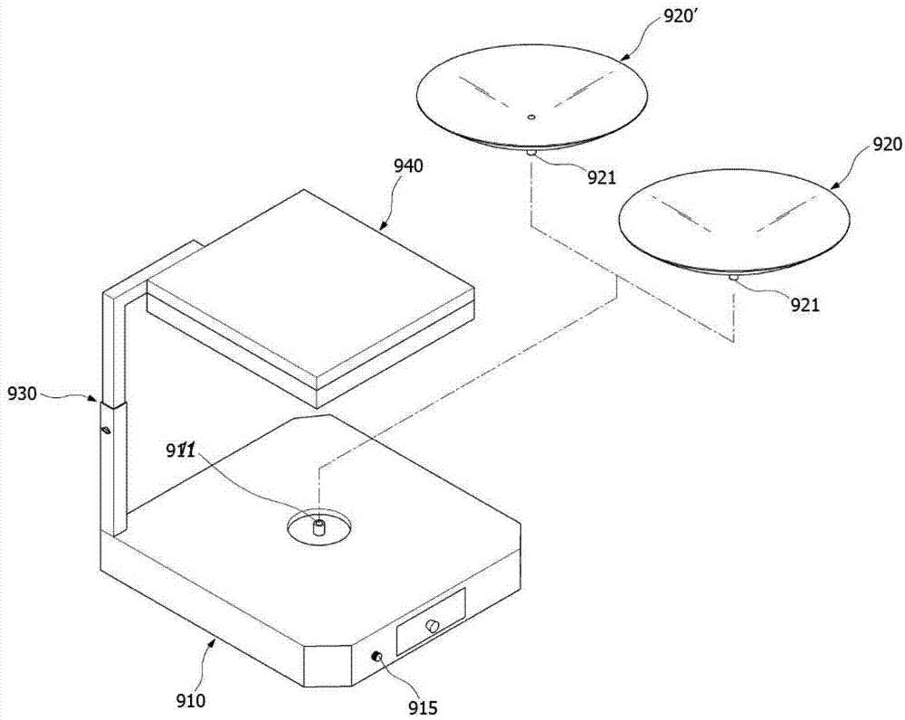 Infrared cooking device with variable heating head position