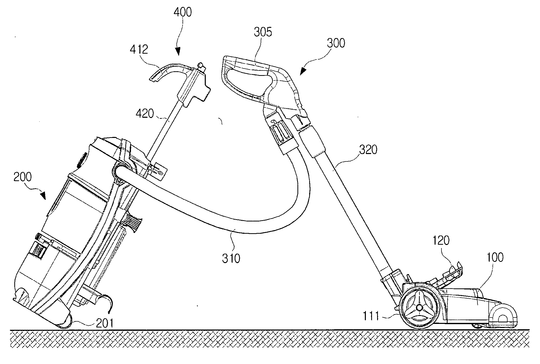 Suction port assembly of vacuum cleaner