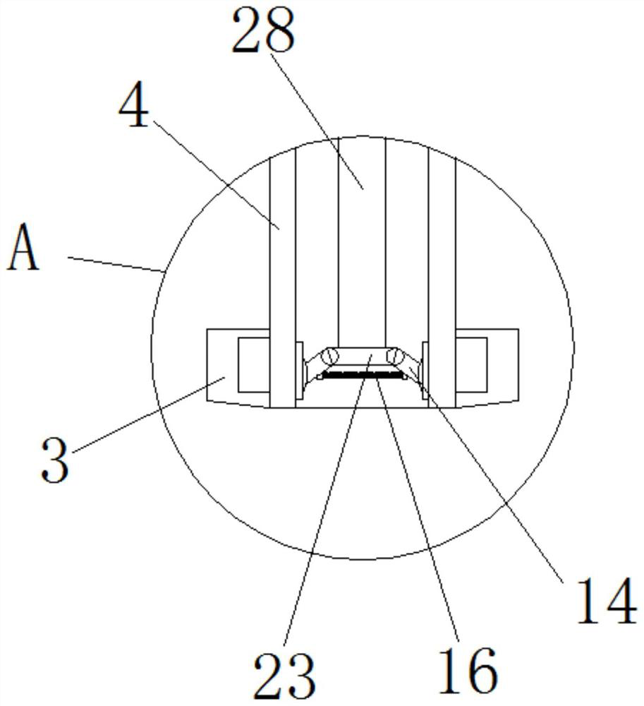 Cleaner suitable for cleaning mahjong mat and cleaning method thereof