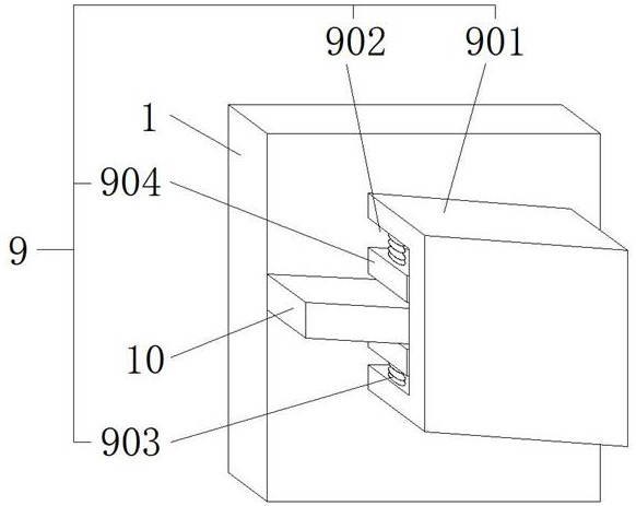 A recycling device for ceramic production that can ensure sufficient crushing