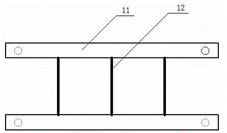 Separated concrete barrier with longitudinal connection capable of moving rapidly and manufacturing method thereof