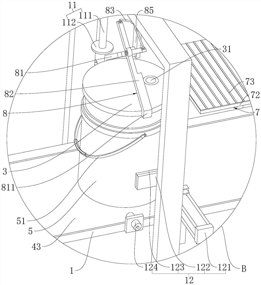 Automatic lubricating oil filling cover sealing device