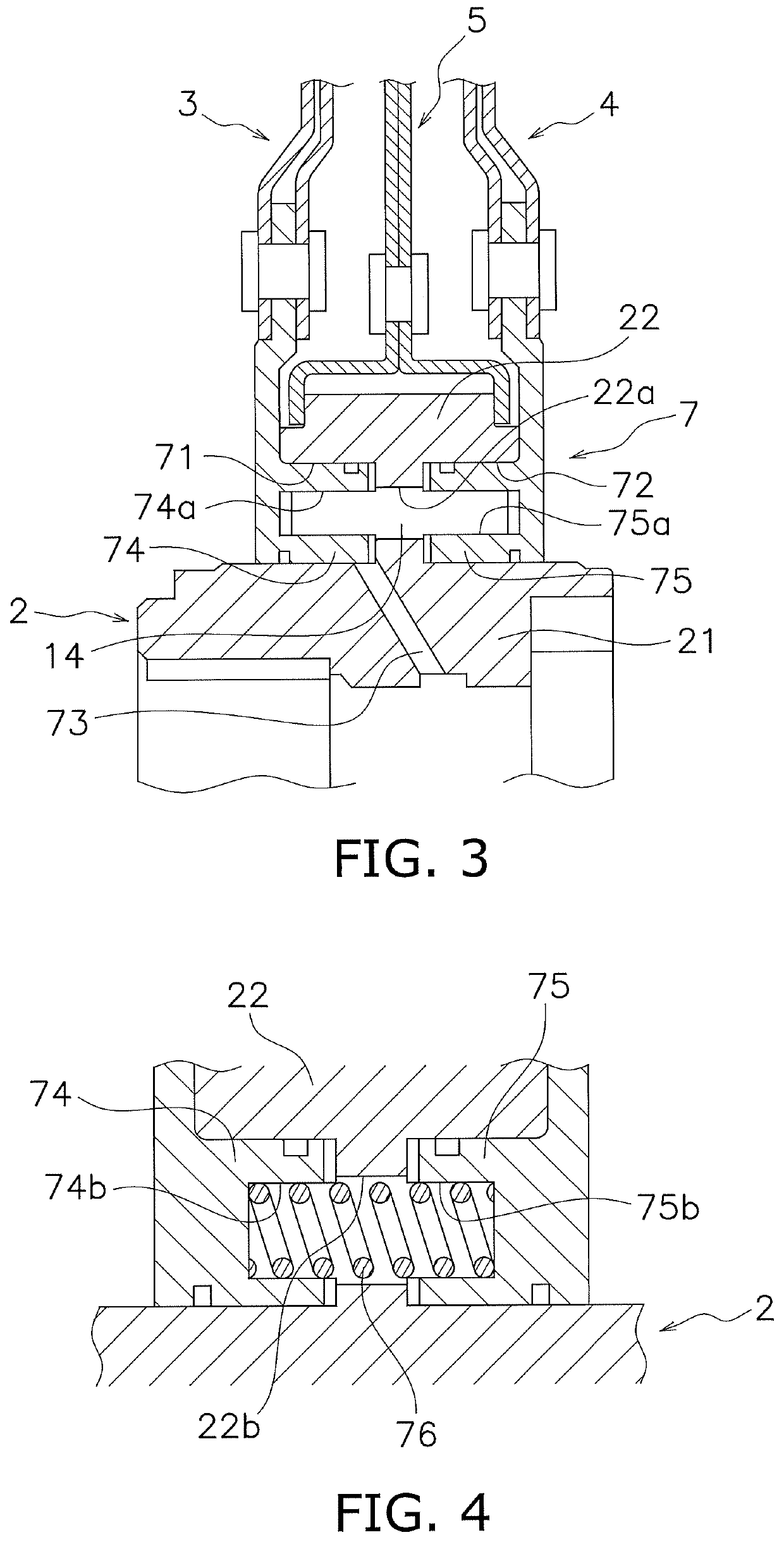 Dynamic damper device