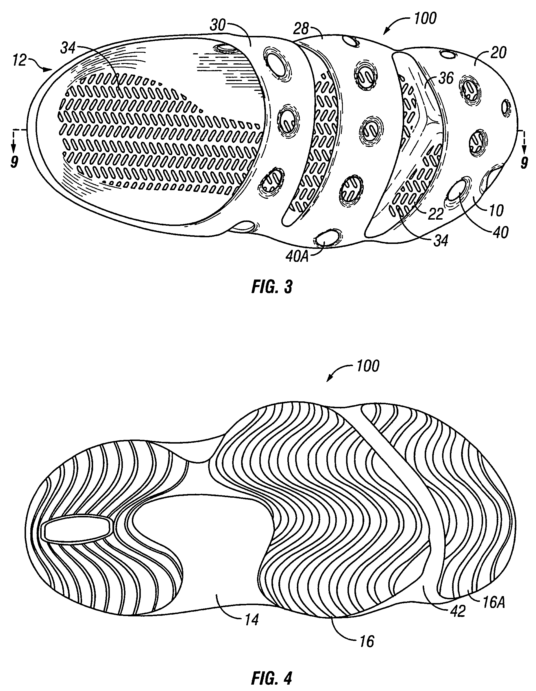 Footwear having an enclosed and articulated toe