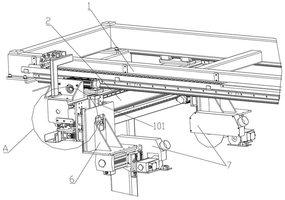 Wide-adjustable-range saw blade device of four-side saw and four-side saw