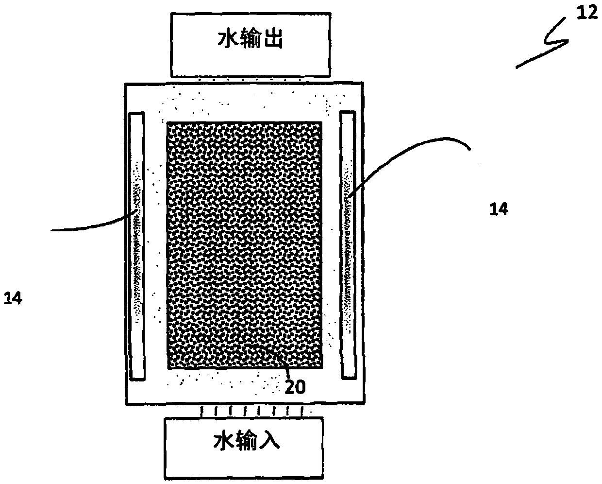 Device for purifying water in an aquarium