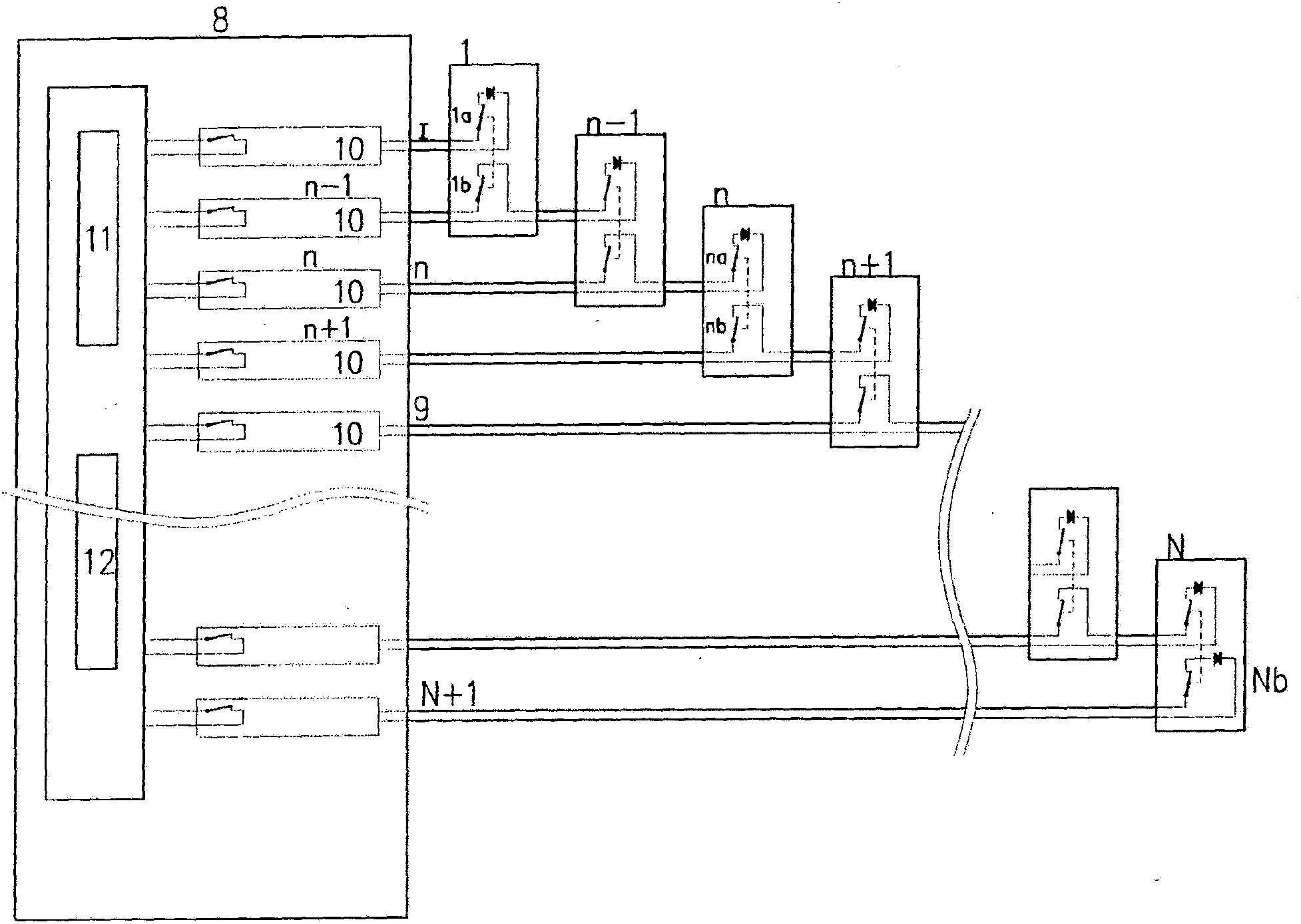 Surveillance device for cable transport apparatus and surveillance method