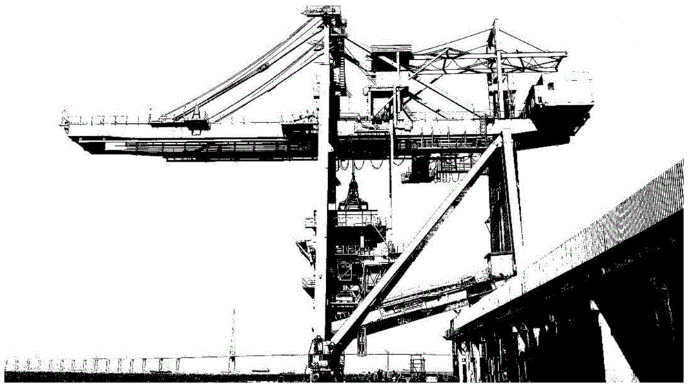 Determination method of wheel pressure of crane