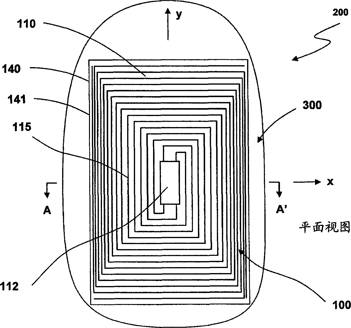 Small conformable broadband traveling-wave antennas on platform