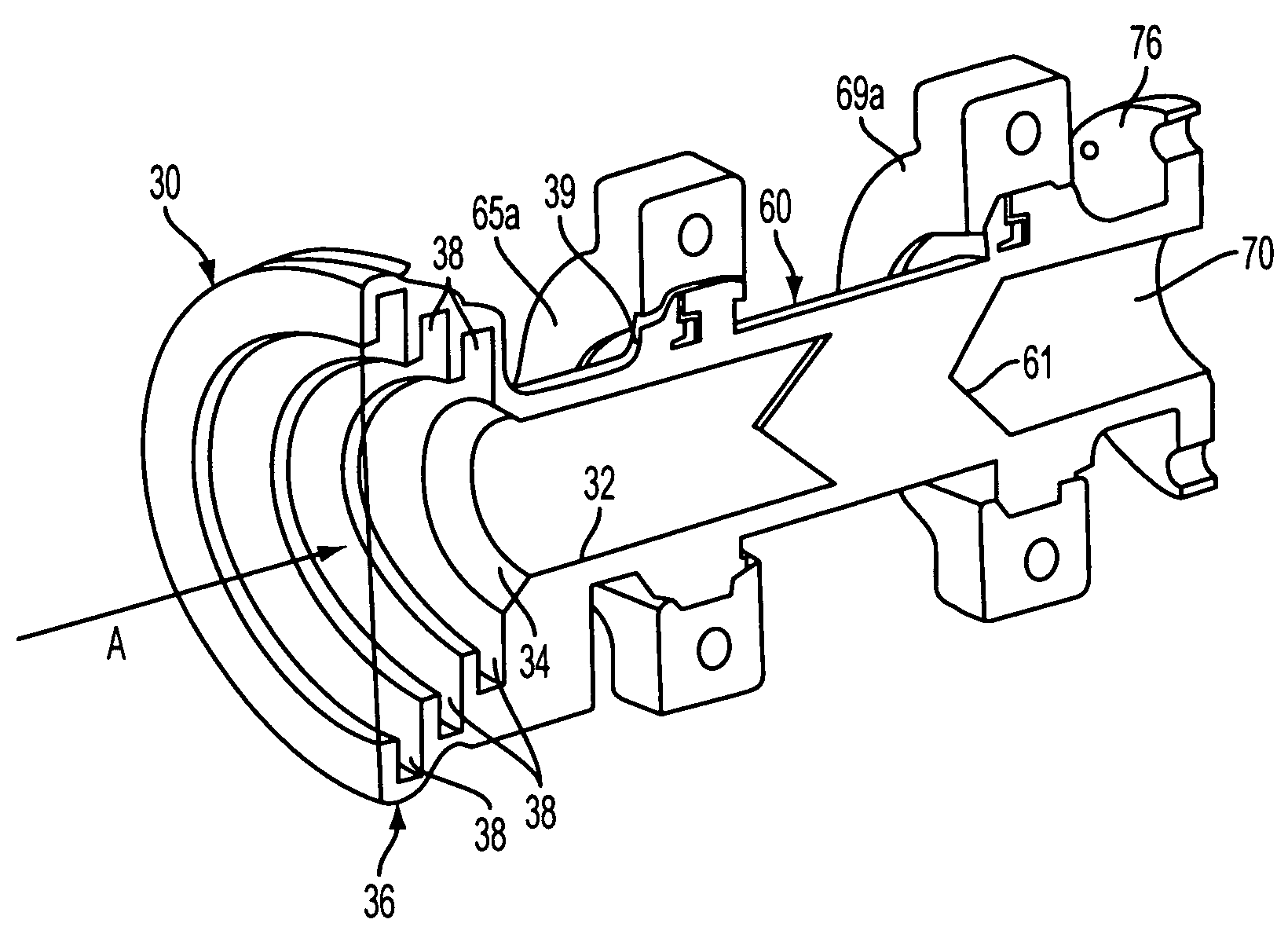 Feed assembly for multi-beam antenna with non-circular reflector, and such an assembly that is field-switchable between linear and circular polarization modes