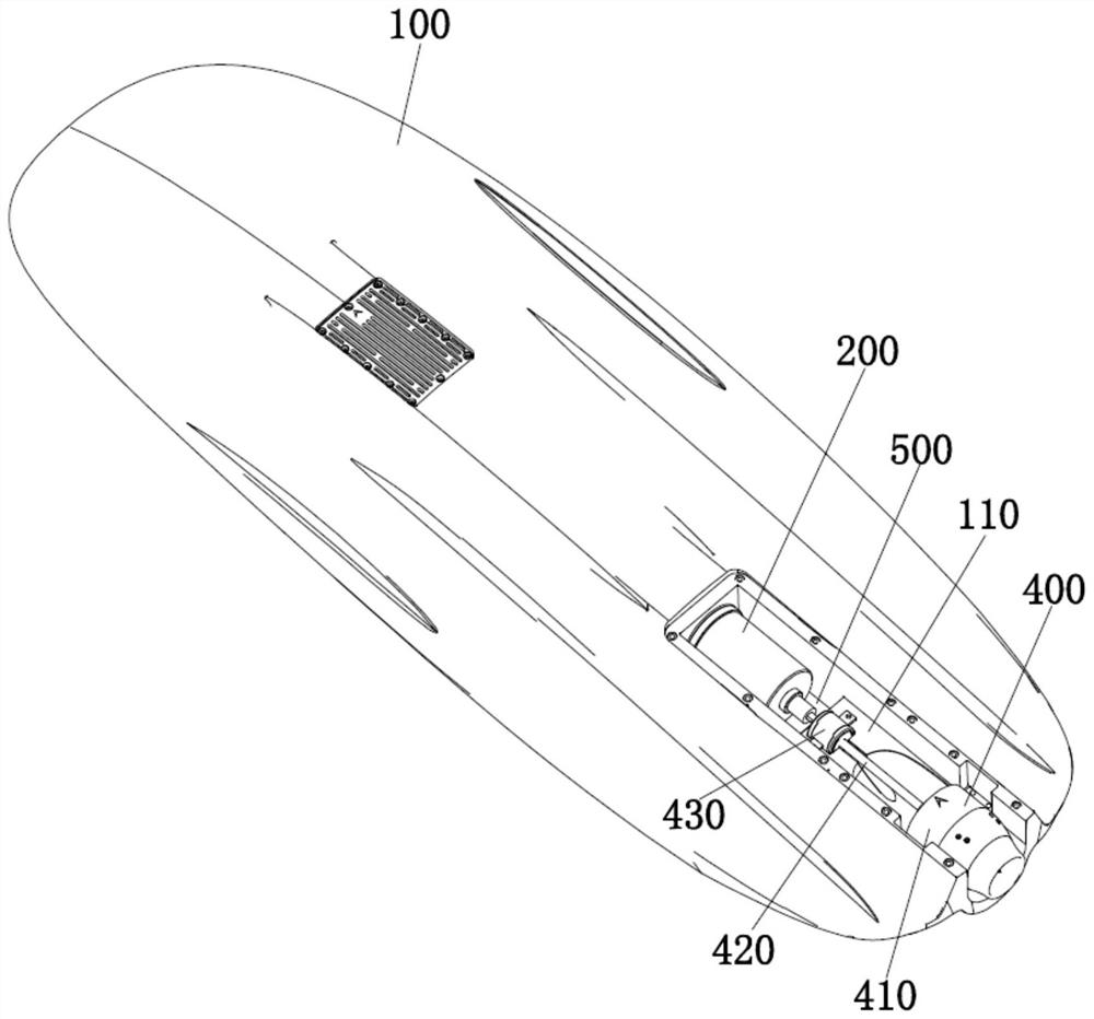 Surfboard spray pump structure with rapid heat dissipation effect