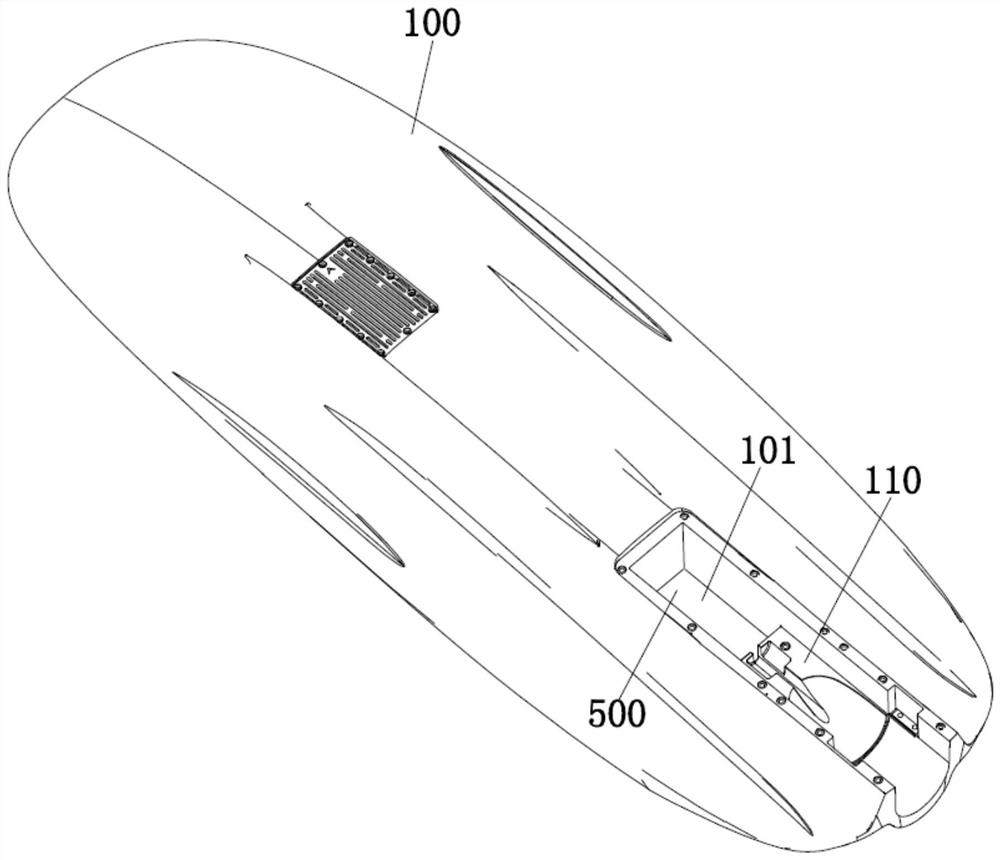 Surfboard spray pump structure with rapid heat dissipation effect