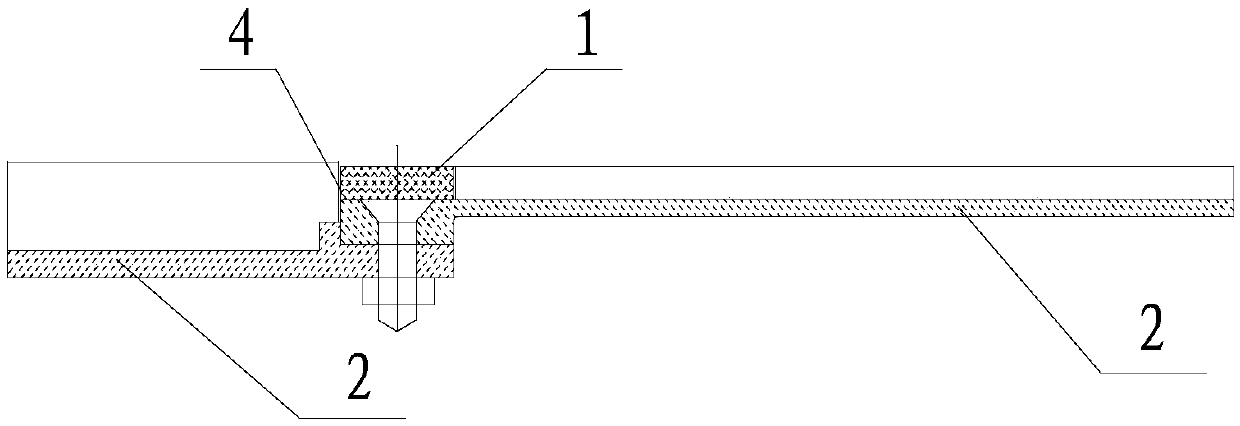 Detachable multivalve cabin section abutting heat protection structure