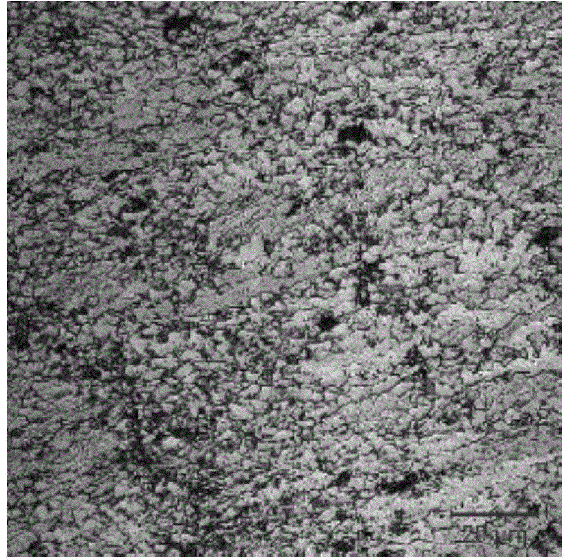 Method for producing ultra-fine grains on surface layer of thick/ultra-thick low-alloy steel plate