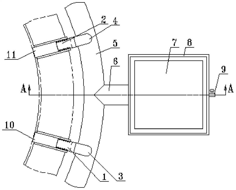 A pressure-equalizing constant-pressure carbon brush support device