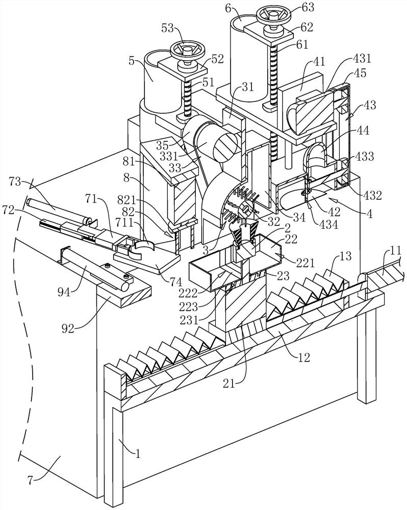 Brush head combing and trimming device