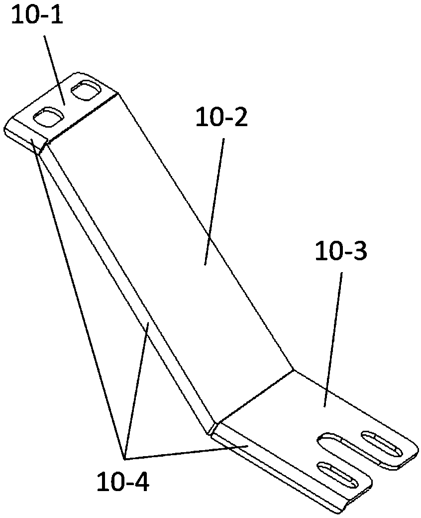 Damping fixing structure for suspended cooling metal pipe of articulated dump truck